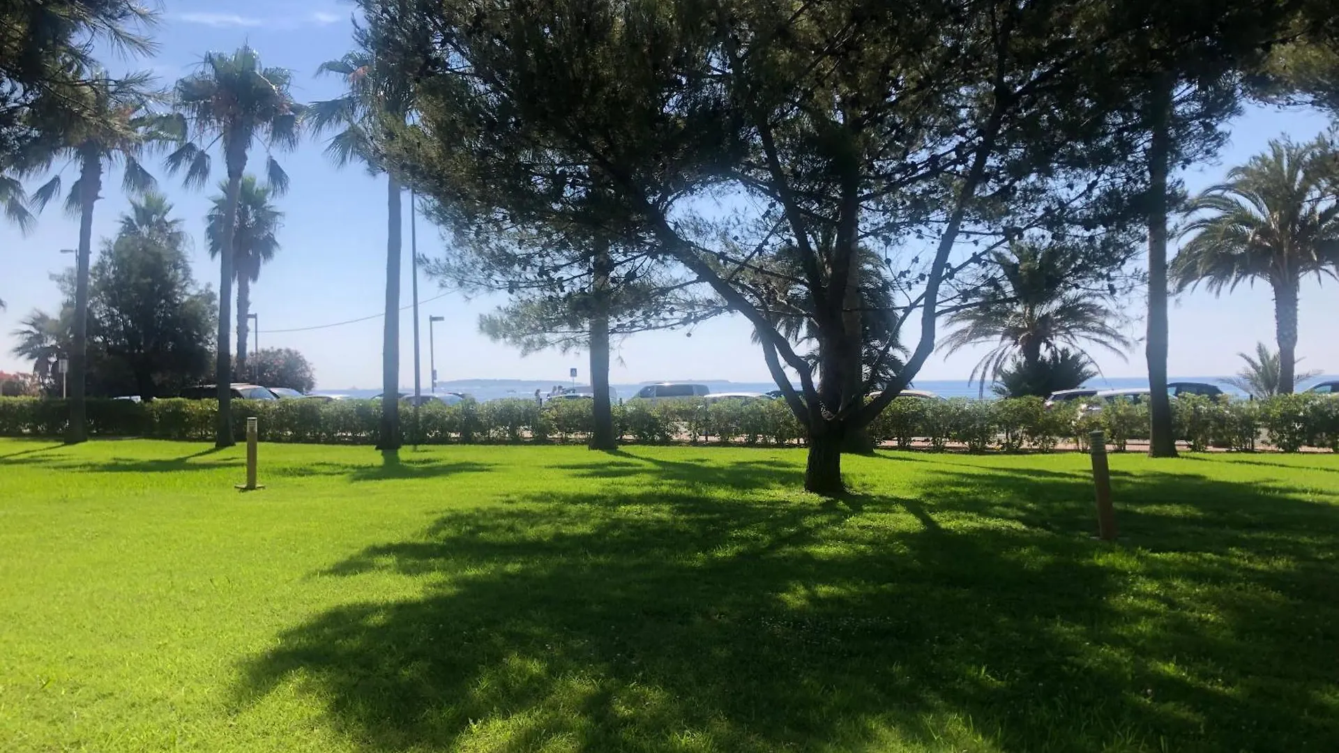 Cannes Terrace Beach Front & Sea View Fransa