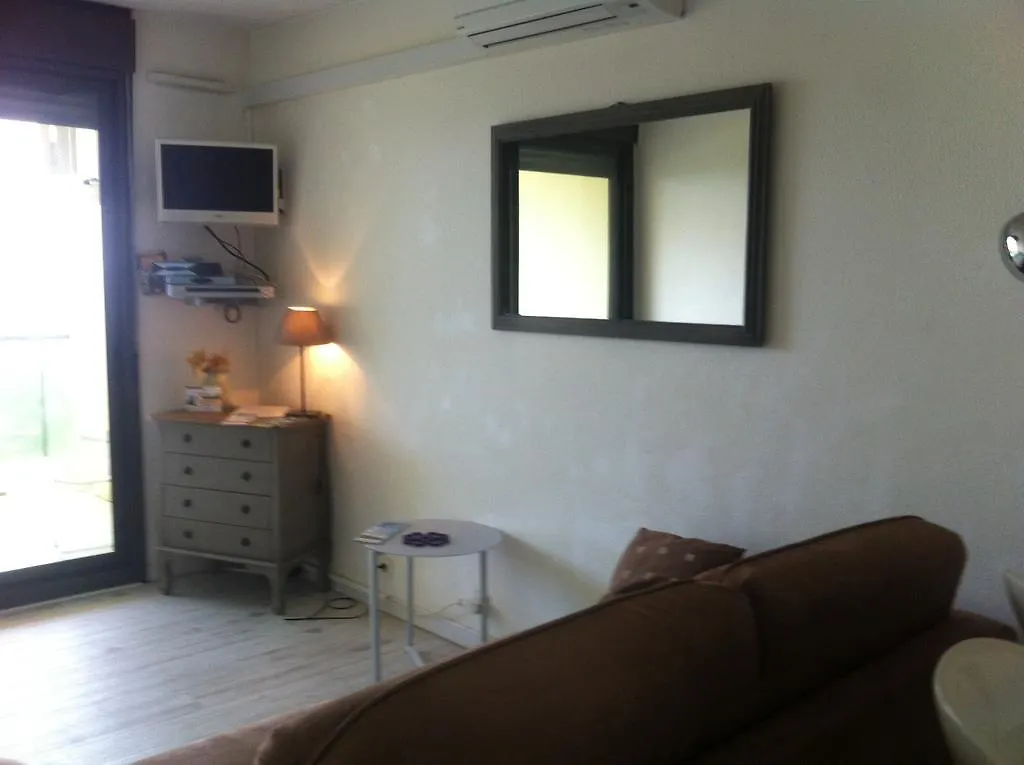 Cannes Terrace Beach Front & Sea View 0*,