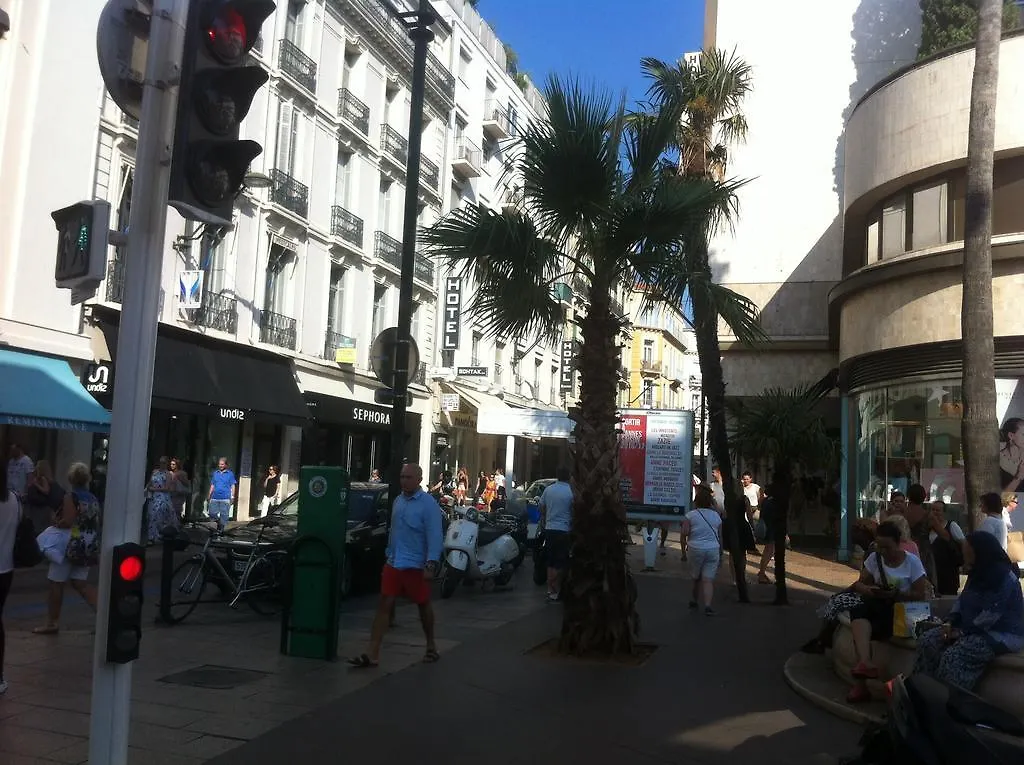 Cannes Terrace Beach Front & Sea View