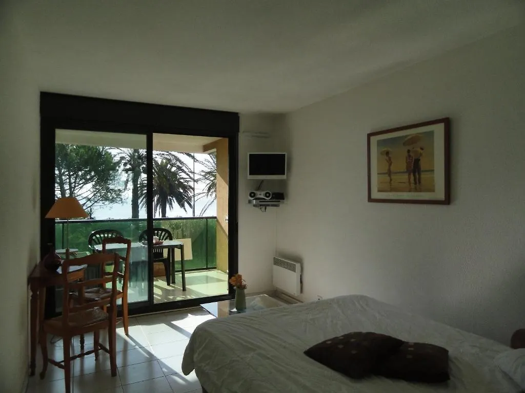 דירות Cannes Terrace Beach Front & Sea View