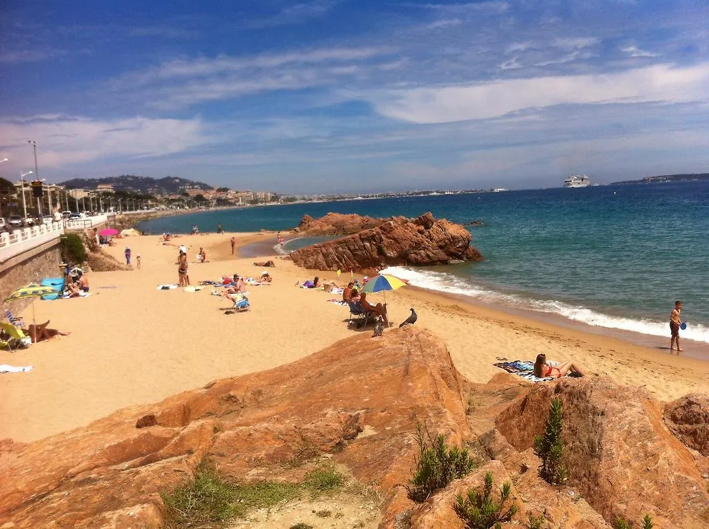 Cannes Terrace Beach Front & Sea View 아파트
