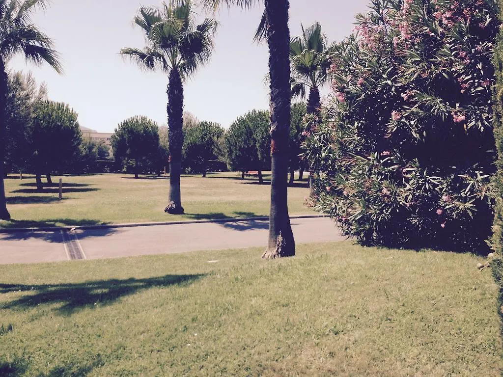 Cannes Terrace Beach Front & Sea View 0*,