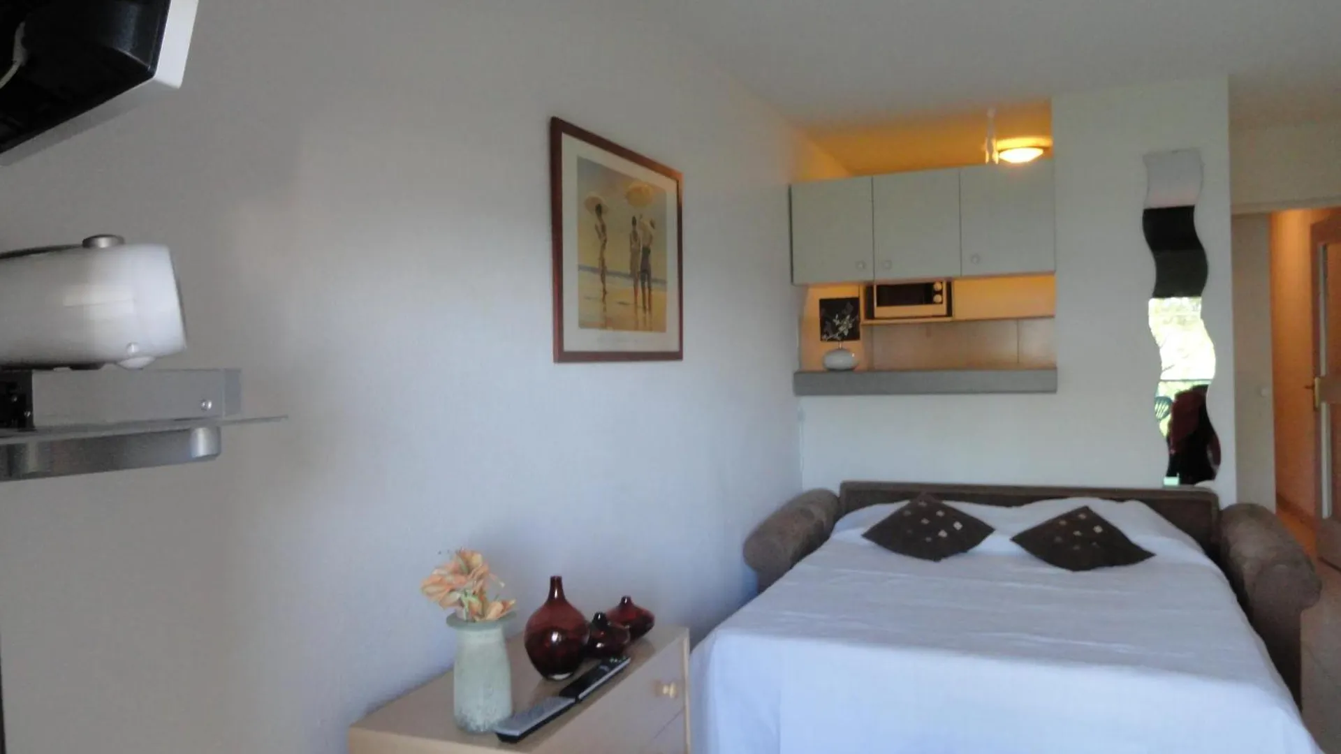 Cannes Terrace Beach Front & Sea View Apartment